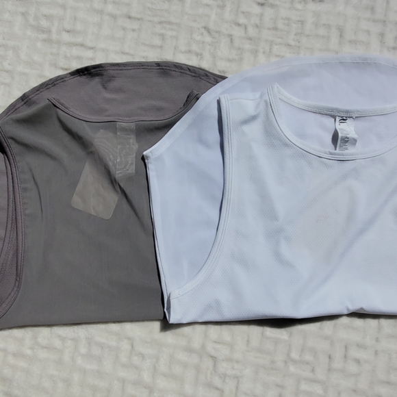 NWT Fabletics Trisha mesh tank - Picture 2 of 4